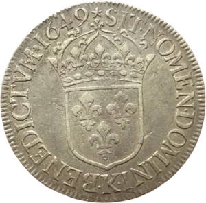 Ecu de France couronné.