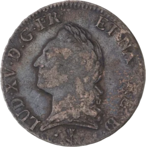 Buste lauré de Louis XV à gauche.