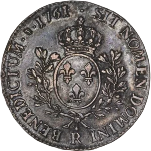 Ecu de France couronné, entouré d'une couronne de lauriers.