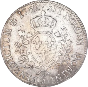 Ecu de France couronné entouré d'une couronne de lauriers.