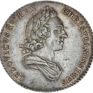 Buste de Louis XV à droite.