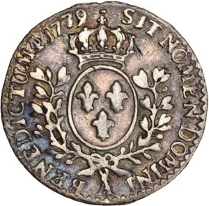 Ecu de France couronné, entouré de lauriers.