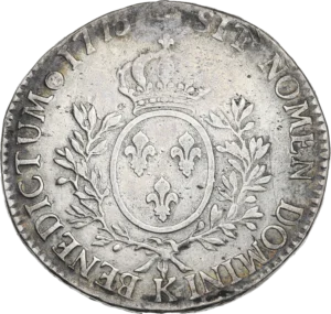 Écu de France couronné, entouré d'une couronne de laurier.