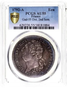 Buste de Louis XVI à gauche.