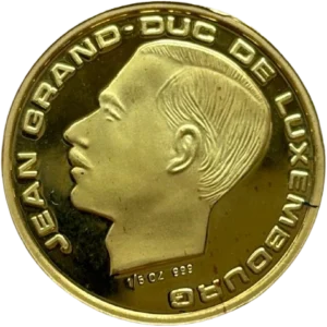 Portrait à gauche du Grand-Duc Jean.