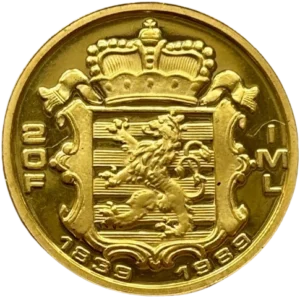 Armoiries couronnées.