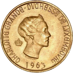 Buste de la duchesse Charlotte de Luxembourg à droite.