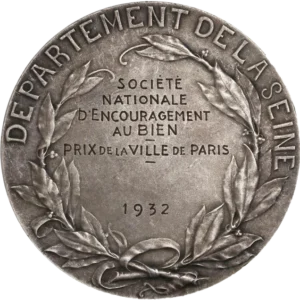 inscription dans une couronne végétale.