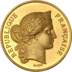 Tête de Cérès à droite.