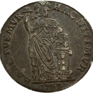 Allégorie féminine accoudée à une stèle supportant une Bible.