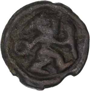 Personnage courant à droite, tenant un torque et une lance.