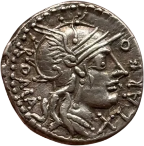 Tête casquée de Rome à droite.