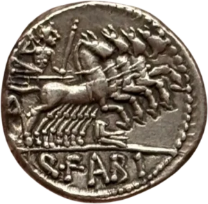 Jupiter dans un quadrige galopant à droite tenant un foudre de la main droite et un long sceptre de la main gauche.