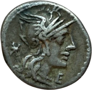 Tête casquée de Rome à droite.