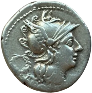 Tête casquée de Rome à droite.