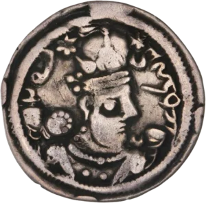 Buste de Barame IV au-dessus du pyrée.