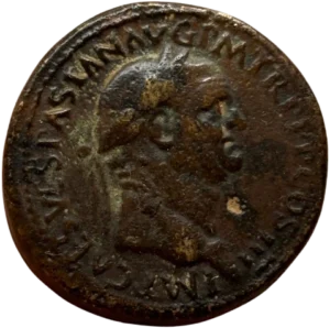 Buste laurée de Vespasien à droite.