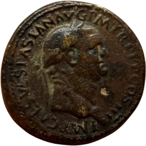 Buste laurée de Vespasien à droite.