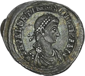 Buste diadèmé, drapé et cuirassé de Valentinien II à droite.